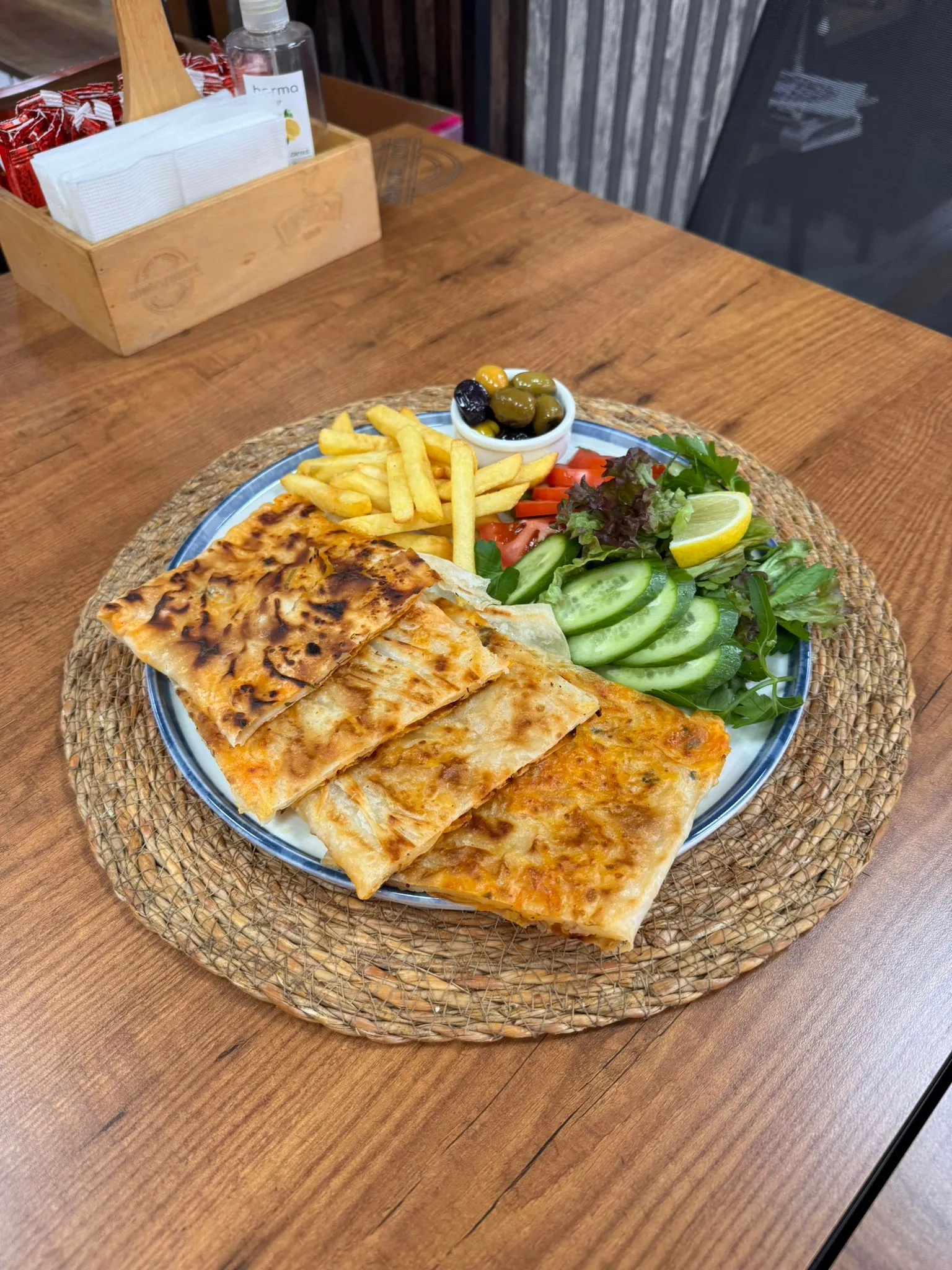 Gözleme Menü (Kaşarlı / Peynirli / Patatesli)